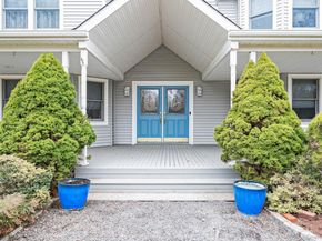 300 Private Road 8, Cutchogue NY 11935