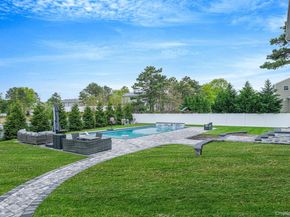 86 Country Road, Medford NY 11763