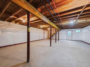 86 Country Road, Medford NY 11763