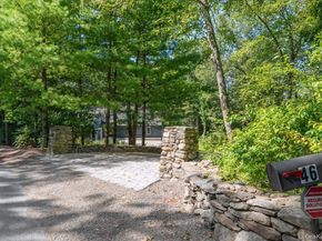 46 Ridgefield Avenue, South Salem NY 10590