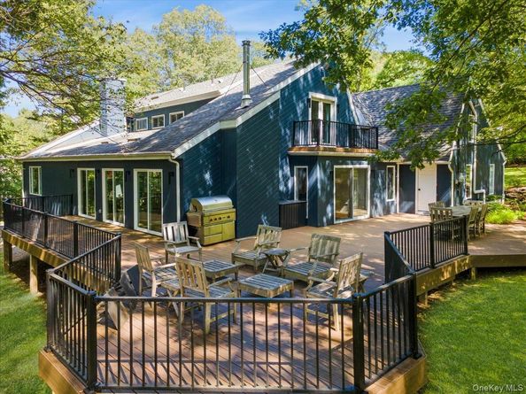 46 Ridgefield Avenue, South Salem NY 10590