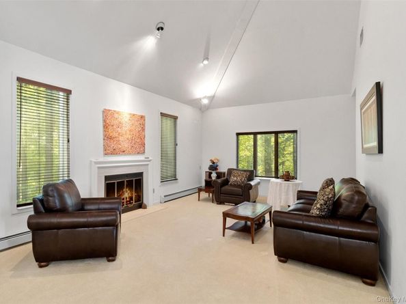 6 Greenwood Court, Briarcliff Manor NY 10510