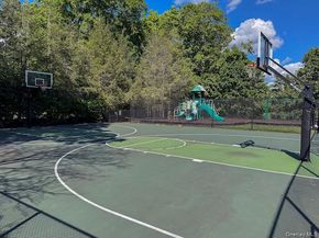 6 Greenwood Court, Briarcliff Manor NY 10510