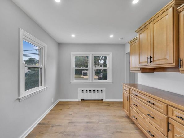 3862 Clark Street, Seaford NY 11783