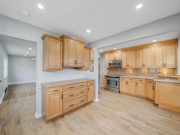 3862 Clark Street, Seaford NY 11783