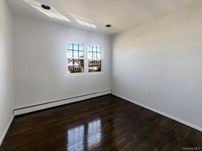 371 Pennsylvania Avenue, Mineola NY 11501