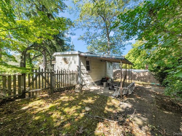 14 Whitestone Road, Sound Beach NY 11789