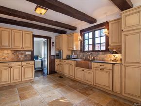 169 Kneeland Avenue, Yonkers NY 10705