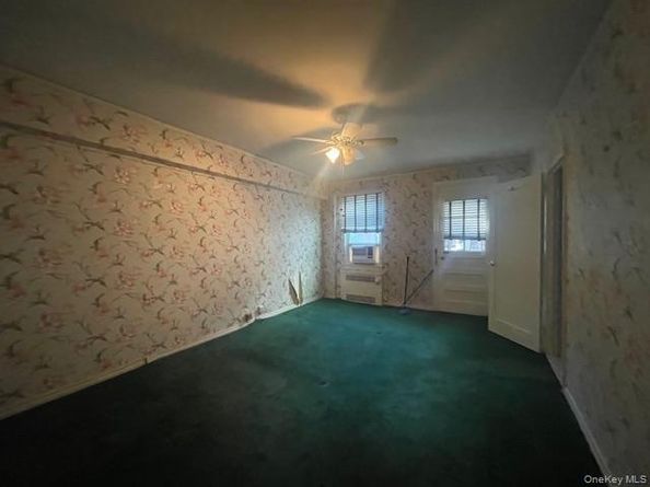 1361 Broadway B26, Hewlett NY 11557