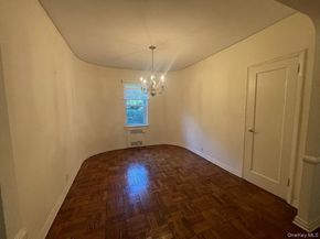 1361 Broadway B26, Hewlett NY 11557