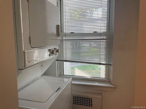 1361 Broadway B26, Hewlett NY 11557