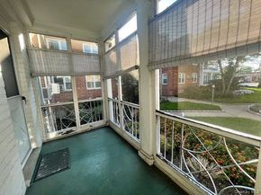 1361 Broadway B26, Hewlett NY 11557