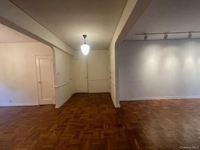 1361 Broadway B26, Hewlett NY 11557