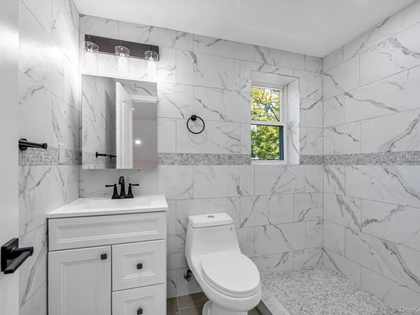1594 Union Avenue, Hewlett NY 11557
