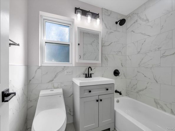 1594 Union Avenue, Hewlett NY 11557