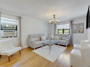 1259 California Road 2 (C23), Eastchester NY 10709