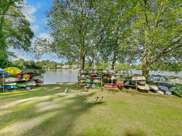 1259 California Road 2 (C23), Eastchester NY 10709