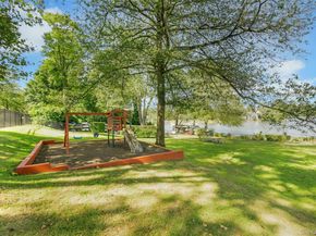 1259 California Road 2 (C23), Eastchester NY 10709