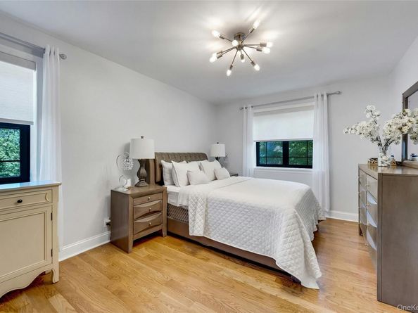 1259 California Road 2 (C23), Eastchester NY 10709