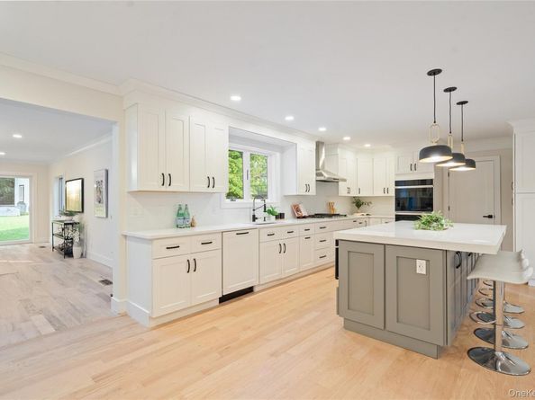 369 Vanderbilt Parkway, Dix Hills NY 11746