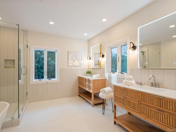369 Vanderbilt Parkway, Dix Hills NY 11746