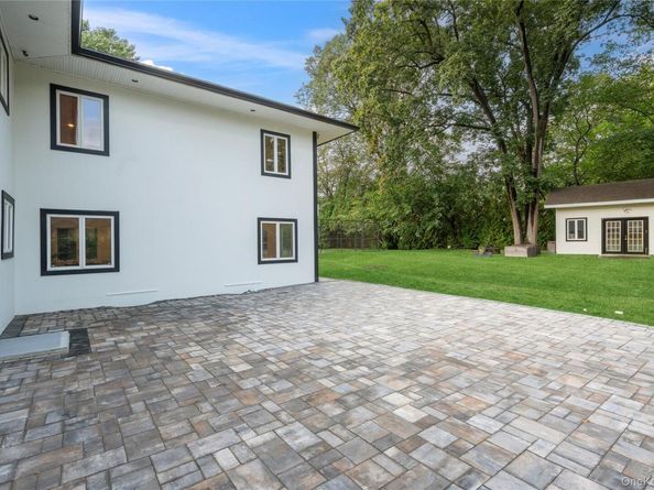 369 Vanderbilt Parkway, Dix Hills NY 11746