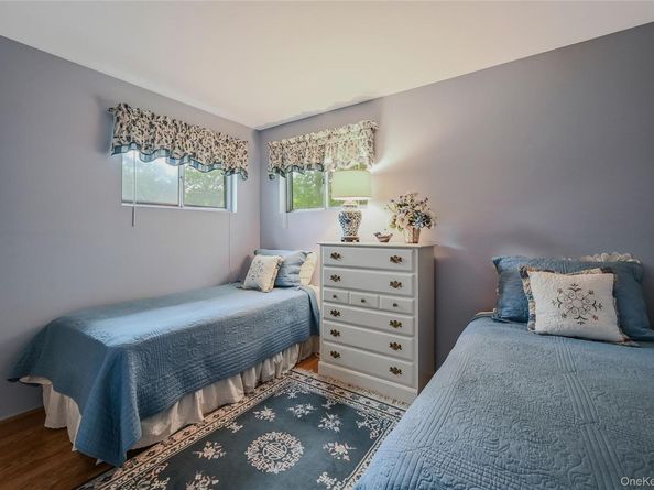 11 Fox Lane, Shoreham NY 11786