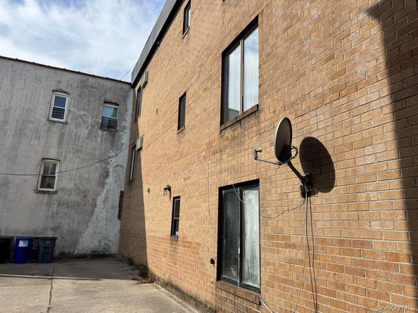 76-14 69th Road, Middle Village NY 11379