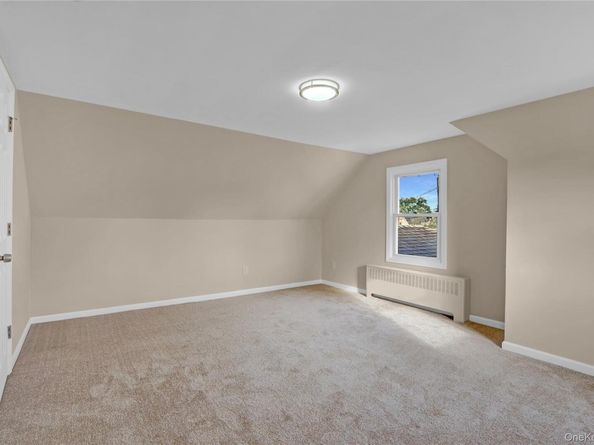 15 Cornwall Lane, Hicksville NY 11801