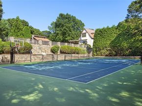 123 Abrahams Path, East Hampton NY 11937