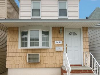 1491 E 94th Street