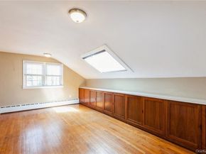 77 Duck Pond Road, Glen Cove NY 11542