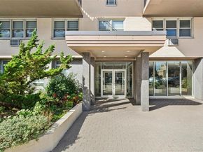 25 Neptune Boulevard 9S, Long Beach NY 11561