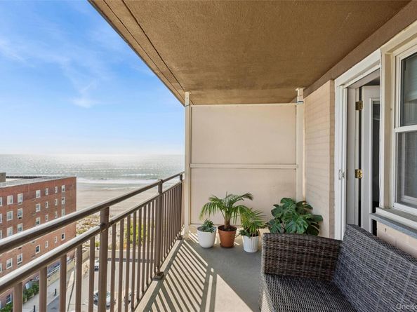 25 Neptune Boulevard 9S, Long Beach NY 11561