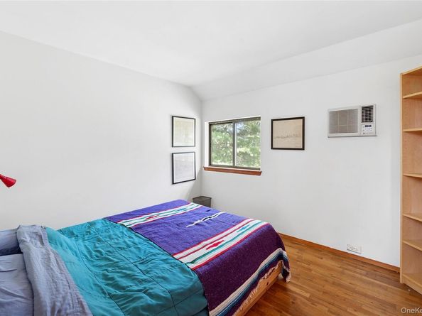 526 Hands Creek Road, East Hampton NY 11937