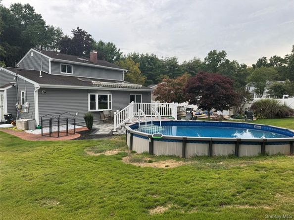 14 Kinsella Street, Dix Hills NY 11746