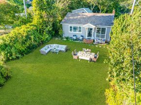 291 E Montauk Highway, Hampton Bays NY 11946