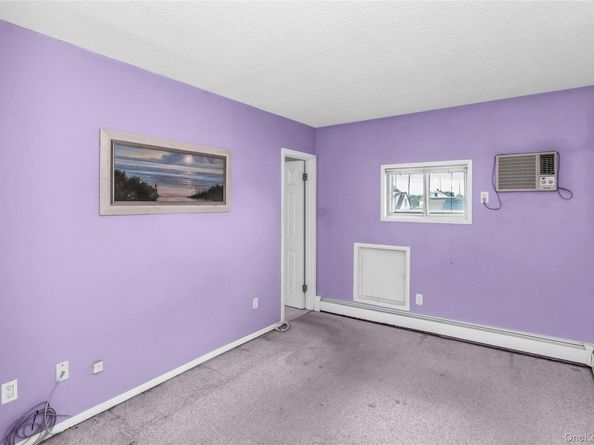 2479 Tonquin Street, East Meadow NY 11554