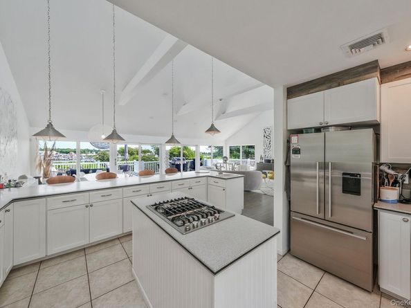 333 Roe Avenue, East Patchogue NY 11772