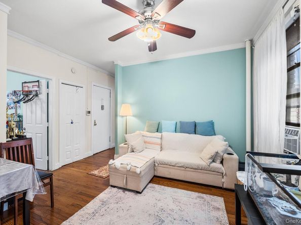 2137 33rd Street 3C, Astoria NY 11105