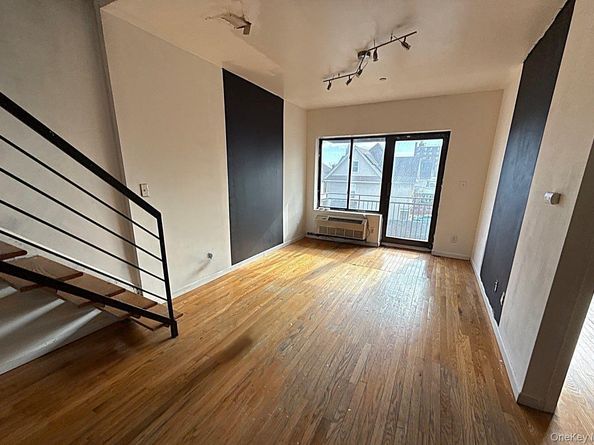 175-28 89th Avenue C, Jamaica NY 11432