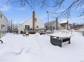 21 Oak Avenue, Inwood NY 11096