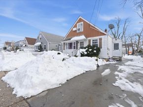 21 Oak Avenue, Inwood NY 11096