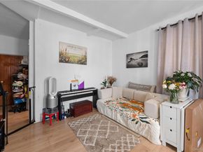 8745 114th Street, Richmond Hill NY 11418