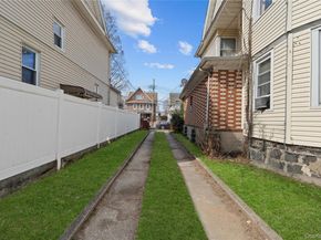 8745 114th Street, Richmond Hill NY 11418