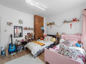 8745 114th Street, Richmond Hill NY 11418