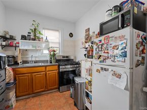 8745 114th Street, Richmond Hill NY 11418