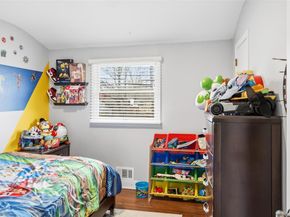 86 New Highway, Commack NY 11725