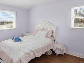 86 New Highway, Commack NY 11725