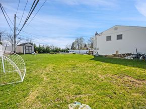 86 New Highway, Commack NY 11725